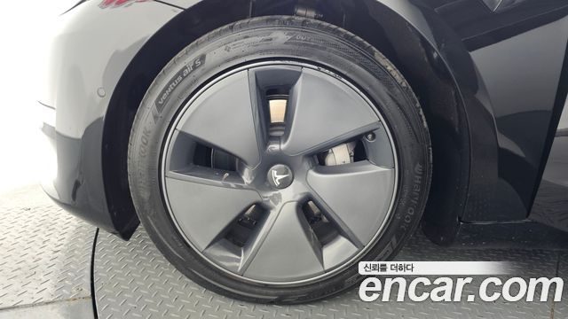 Tesla Model 3 Long Range AWD - фото 4