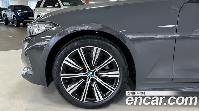 BMW 3 Series G20 320i - фото 4
