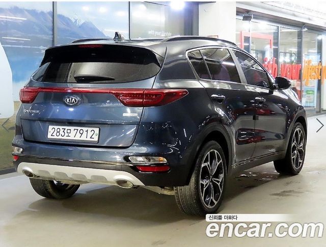 Kia Sportage The Bold Diesel 2.0 2WD Prestige - фото 3
