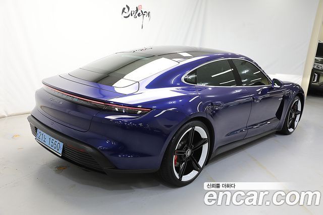 Porsche Taycan 4S - фото 4