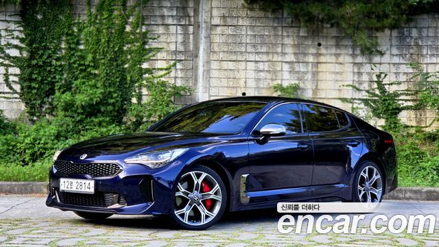 Kia Stinger 2.0 Turbo AWD Platinum - фото 1