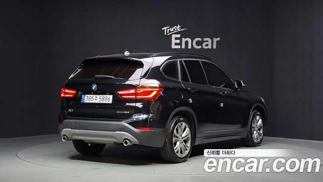 BMW X1 F48 xDrive 18d Joy - фото 1