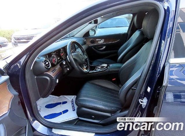 Mercedes-Benz E-Class W213 E220d 4MATIC Exclusive - фото 4