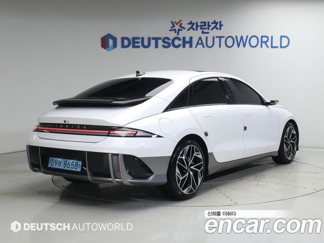Hyundai Ioniq6 Long Range AWD Prestige - фото 1