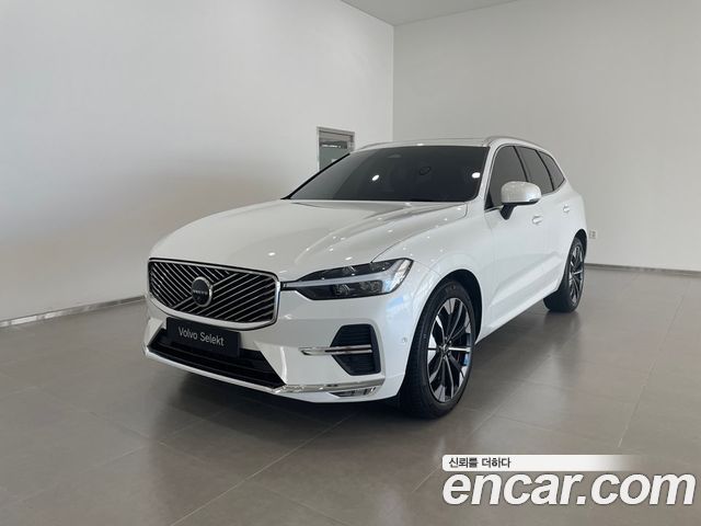 Volvo XC60 2-го поколения B5 Ultra Bright Air Sus - фото 0