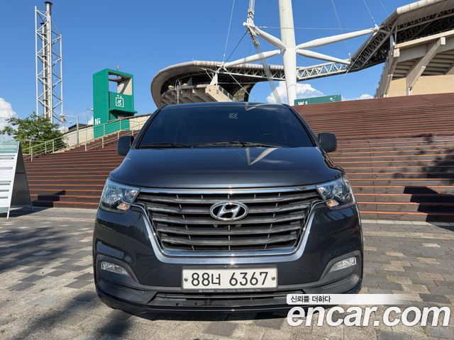 Hyundai Starex Новый Van 5-Seater Smart - фото 1