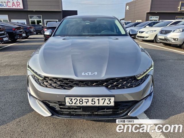 Kia K5 3-го поколения 2.0 Prestige - фото 0