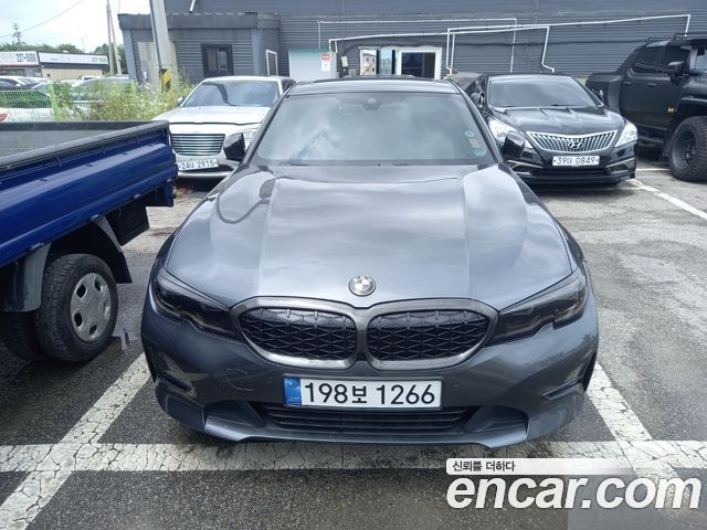 BMW 3 Series G20 330e - фото 0