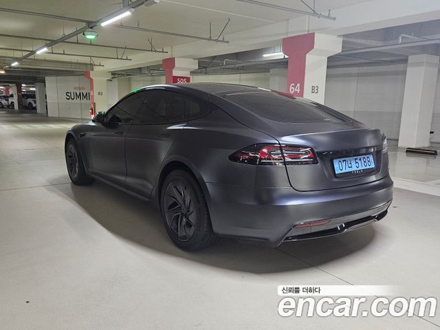 Tesla Model S Long Range - фото 1