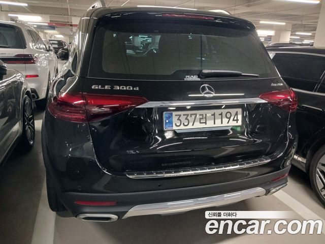 Mercedes-Benz GLE-Class W167 GLE300d 4MATIC - фото 1