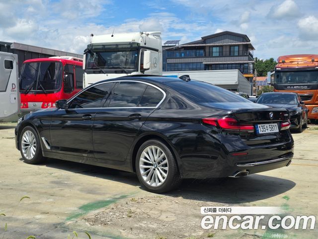 BMW 5 Series G30 530i Luxury - фото 1