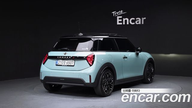 Mini Cooper S 4-го поколения Favoured - фото 1