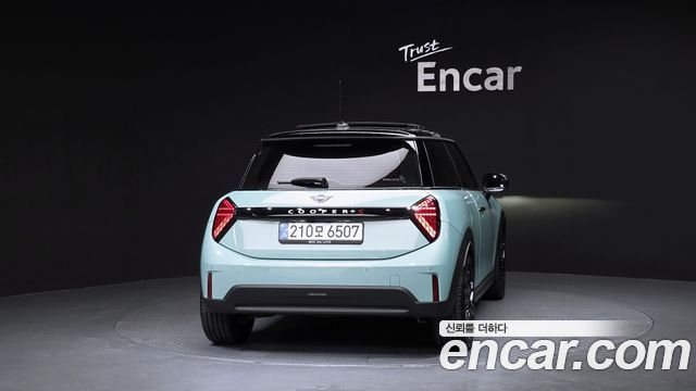 Mini Cooper S 4-го поколения Favoured - фото 3