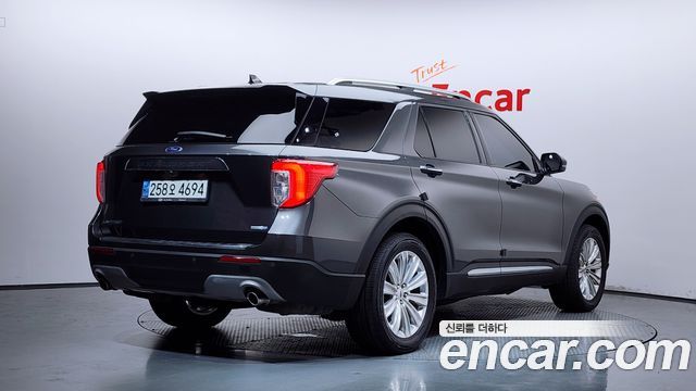 Ford Explorer 6-го поколения 2.3 LimIted 4WD - фото 1