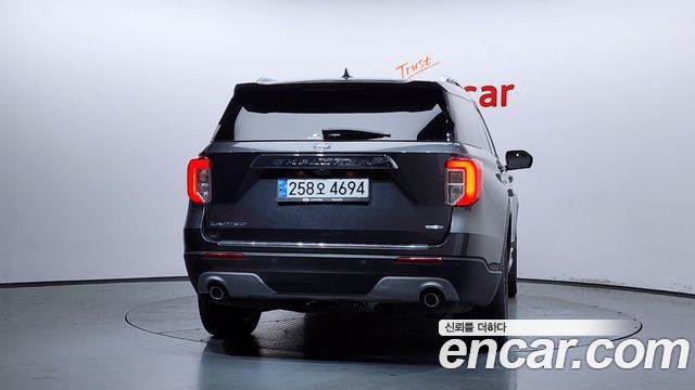 Ford Explorer 6-го поколения 2.3 LimIted 4WD - фото 3