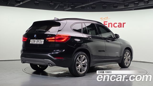 BMW X1 F48 xDrive 20d Joy - фото 1