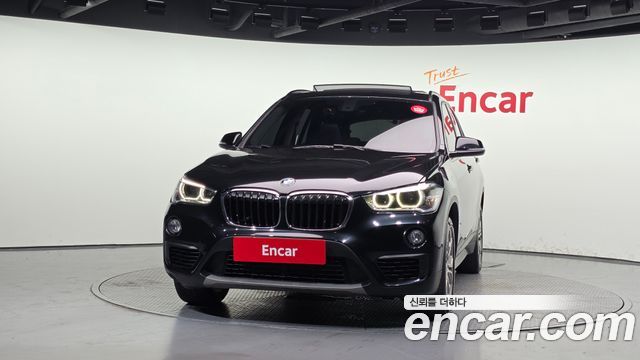 BMW X1 F48 xDrive 20d Joy - фото 2