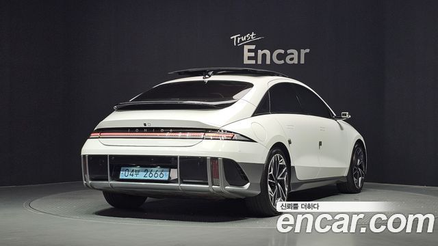 Hyundai Ioniq6 Long Range AWD Prestige - фото 1