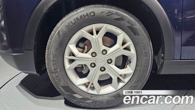 SsangYong Tivoli Gasoline 1.5 2WD V3 - фото 4