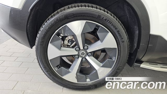 Volvo XC40 B4 Ultimate Bright - фото 4