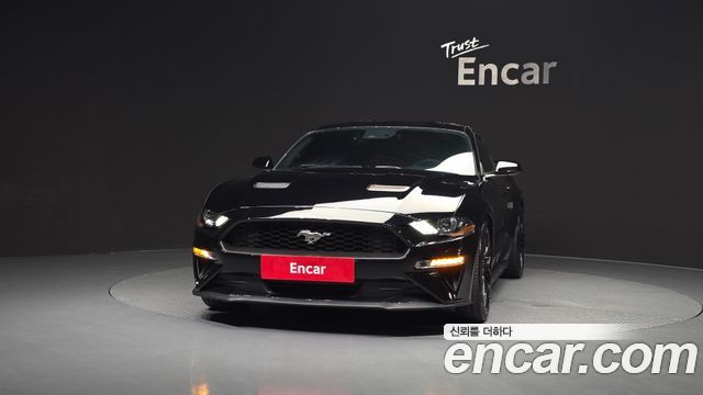 Ford Mustang Coupe - фото 2