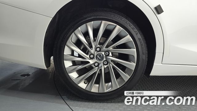 Lexus ES 300h 7-го поколения Luxury Plus - фото 4