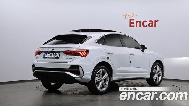 Audi Q3 F3 35 TDI Premium Sportback - фото 1