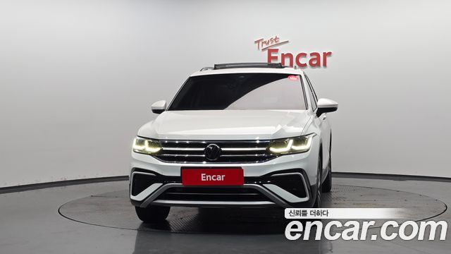 Volkswagen Tiguan Allspace 2.0 TSI Prestige - фото 2