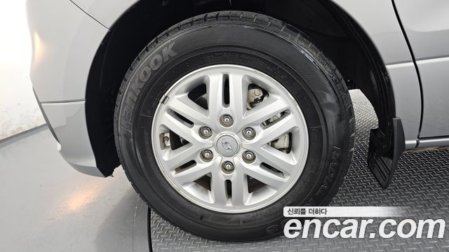 Hyundai Starex Новый Van 5-Seater Modern - фото 4