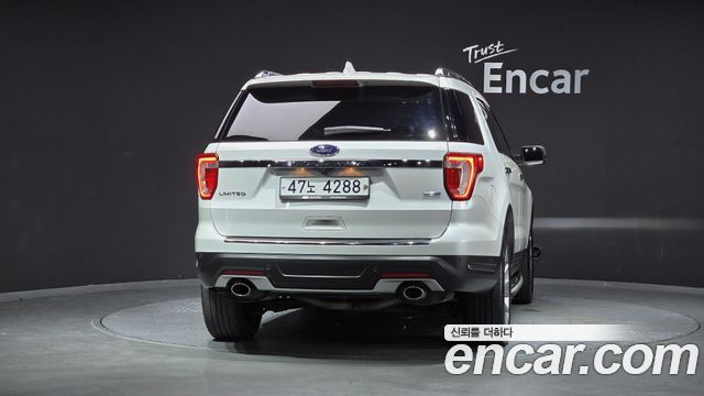 Ford Explorer 2.3 Limited 4WD 5th - фото 3