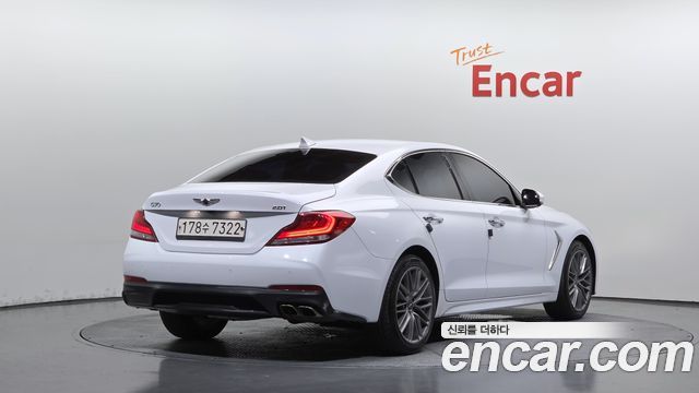 Genesis G70 2.0T Advanced - фото 1