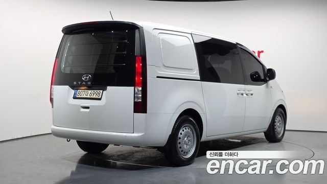 Hyundai Staria Cargo 5-Seater Smart - фото 1
