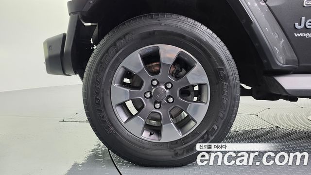 Jeep Wrangler JL 2.0 Overland 4Door - фото 4
