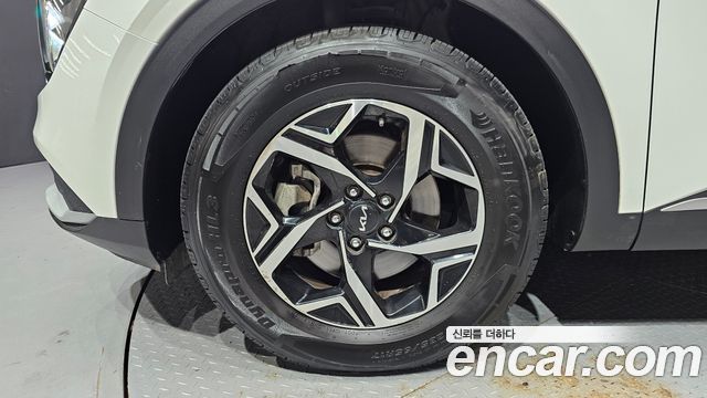 Kia Sportage 5-го поколения Gasoline 1.6 Turbo 2WD Trendy - фото 4
