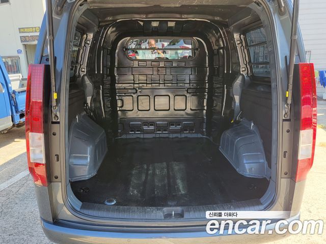 Hyundai Staria Cargo 5-Seater Modern - фото 3
