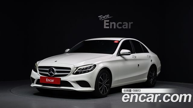 Mercedes-Benz C-Class W205 C200 - фото 0
