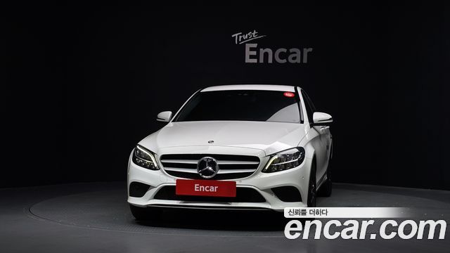 Mercedes-Benz C-Class W205 C200 - фото 2