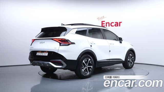 Kia Sportage 5-го поколения, гибрид Signature 2WD - фото 1