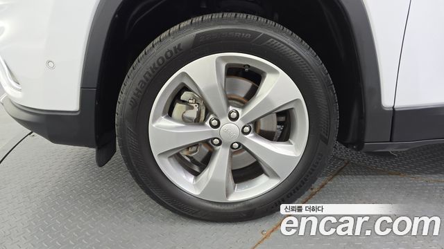 Jeep Cherokee KL 2.4 Limited AWD - фото 4