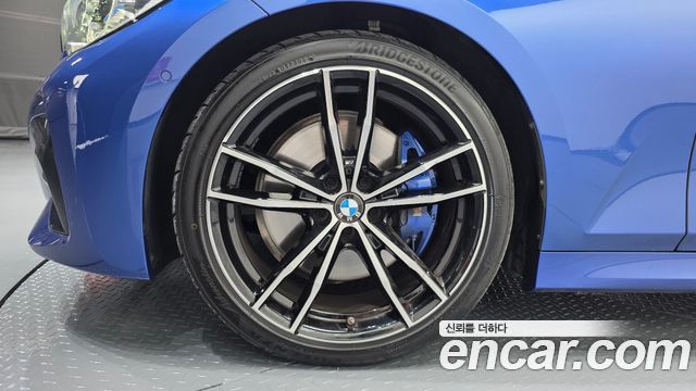 BMW 3 Series G20 320i Touring M Sports - фото 3