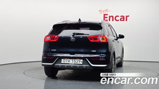 Kia Niro Noblesse - фото 3