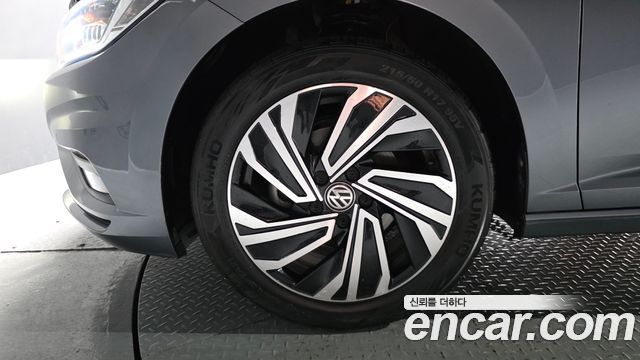 Volkswagen Jetta 7-го поколения 1.4 TSI Prestige - фото 4