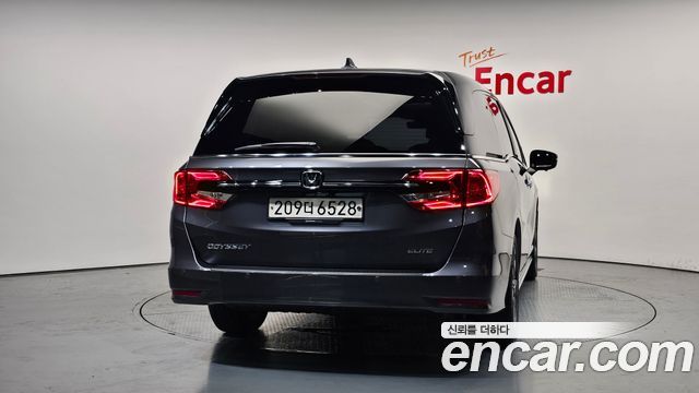 Honda Odyssey 3.5 5th - фото 3