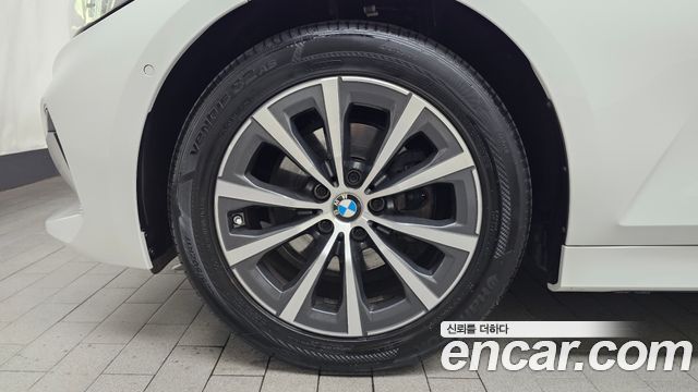 BMW 3 Series G20 320d Touring - фото 3