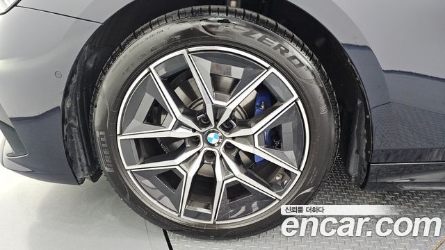 BMW 5 Series G60 523d M Sport - фото 4