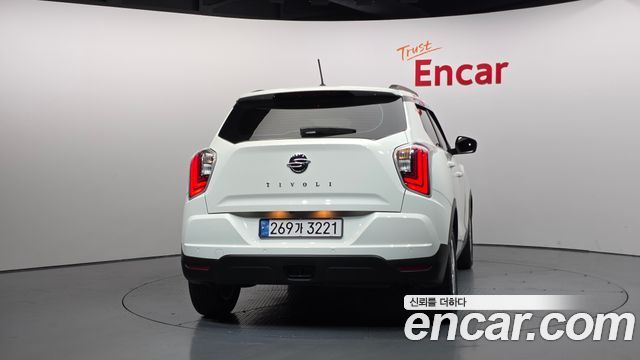 SsangYong Tivoli Gasoline 1.5 2WD V3 - фото 3