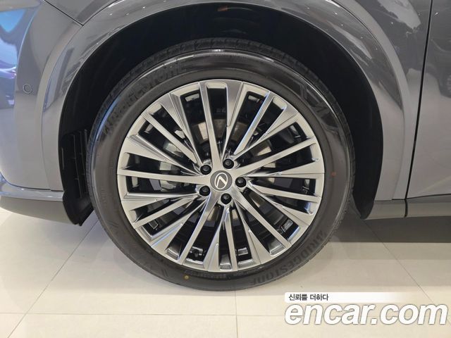 Lexus RX 350h 5-го поколения Luxury - фото 4