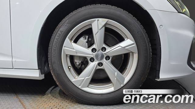 Audi A6 C8 45 TFSI Quattro - фото 4