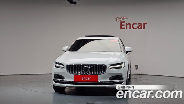 Volvo S90 T8 AWD Inscription - фото 1