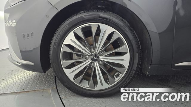 Kia K8 гибрид Noblesse - фото 4